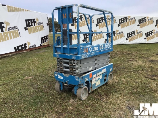 2013 GENIE GS-1930 19' SCISSOR LIFT SN: GS3013A-118265