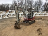 2016 TAKEUCHI TB240 MINI EXCAVATOR SN: 124002024