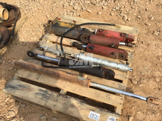 QTY OF MISC PALLET OF HYDRAULIC CYLINDERS