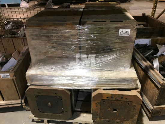 PALLET OF MISC MACHINE PARTS