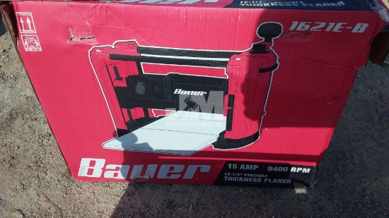 BAUER