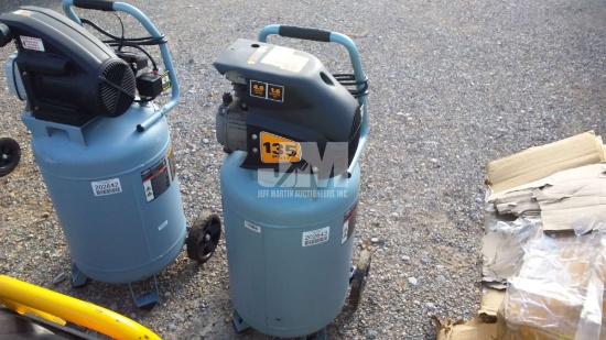 PORTABLE AIR COMPRESSOR