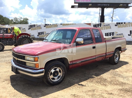 1991 CHEVROLET GMT-400 EXTENDED CAB PICKUP VIN: 2GCEC19K4M1137007