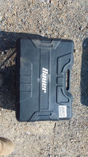 BAUER