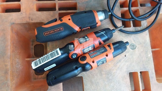 BLACK & DECKER BATTERY POWERED