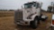 2004 KENWORTH T800 VIN: 1XKDD09X54J056381 TANDEM AXLE DAY CAB TRUCK TRACTOR