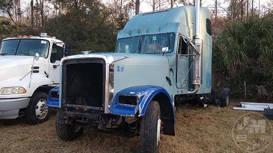 2003 FREIGHTLINER FLD132 VIN: 1FUJAPCG33DL01287 T/A TRUCK TRACTOR