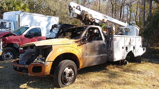 2011 FORD F-450 VIN: 1FDUF4GT6BEC03659 SINGLE AXLE BUCKET TRUCK