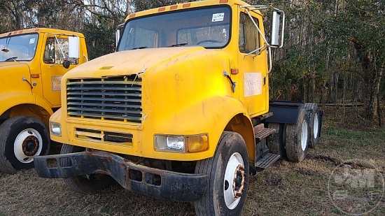 1999 INTERNATIONAL F-8100 VIN: 1HSHCAAR7XH578337 T/A ROAD TRACTOR