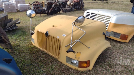 INTERNATIONAL TRUCK HOOD