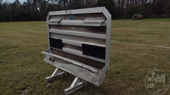 MERRITT ALUMINUM HEADACHE RACK