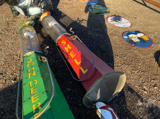 METAL 'SHELL' GAS PUMP YARD ART