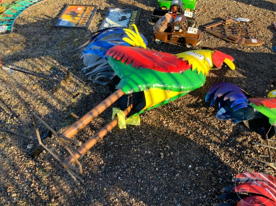 6' METAL ROOSTER