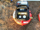 PORTABLE AIR COMPRESSOR