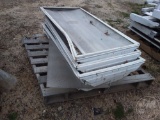 PALLET OF MISC SHOP/CEILING LIGHTS