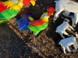 3' METAL ROOSTER