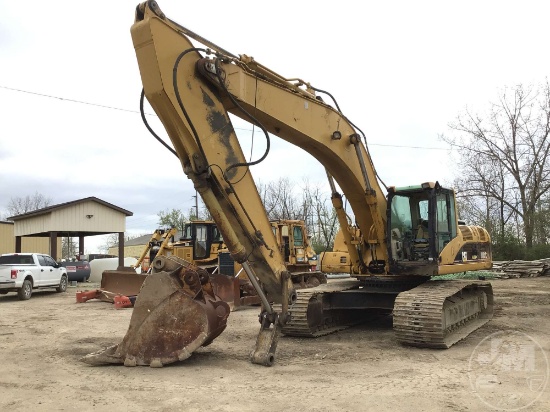 2004 CATERPILLAR 330CL HYDRAULIC EXCAVATOR SN: CAT0330CCDKY01981