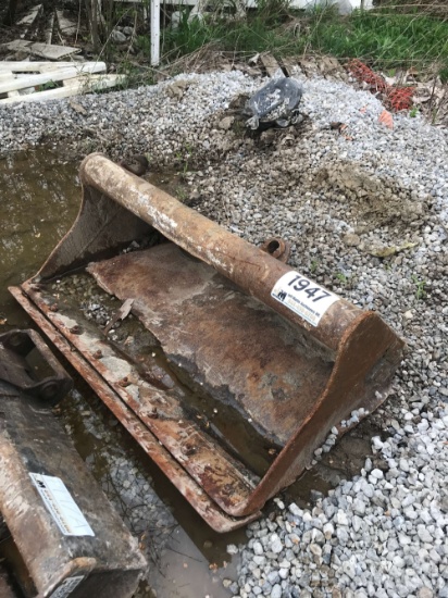 47”...... SMOOTH SCOOP BUCKET