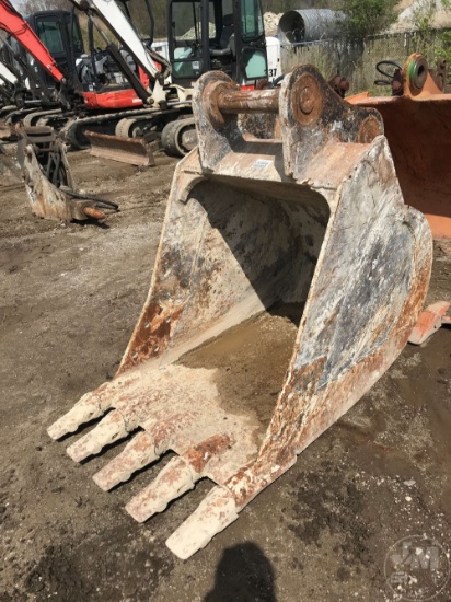 34”...... BUCKET W/TEETH