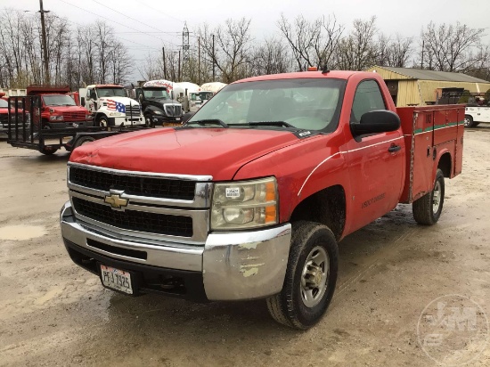 2007 CHEVROLET SILVERADO S/A UTILITY TRUCK VIN: 1GBHC24K47E543208
