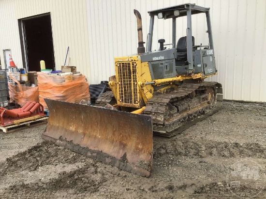 1999 KOMATSU D38E-1 SN: 4740003P086058 CRAWLER TRACTOR CANOPY