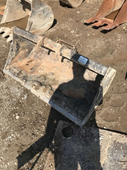 BOBCAT 47.5”...... SMOOTH BUCKET