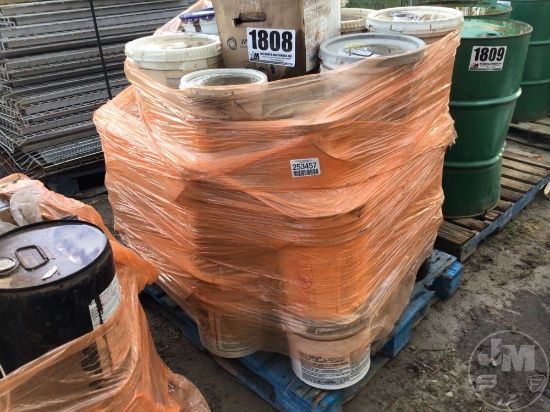 PALLET CONCRETE BUCKET MATERIALS/MIX