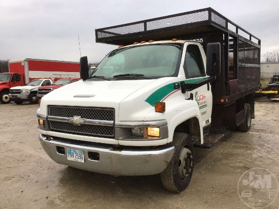2005 CHEVROLET C4500 VIN: 1GBE4C1E25F516553 REGULAR CAB FLATBED TRUCK