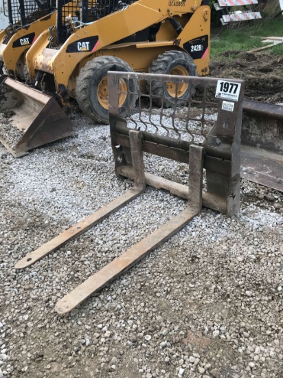 FORK FRAME W/48”...... FORKS