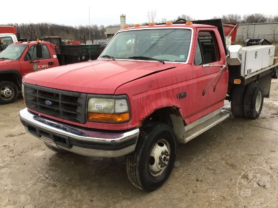 1997 FORD F-350 VIN: 3FEKF38G6VMA16046 REGULAR CAB 4X4 FLATBED TRUCK