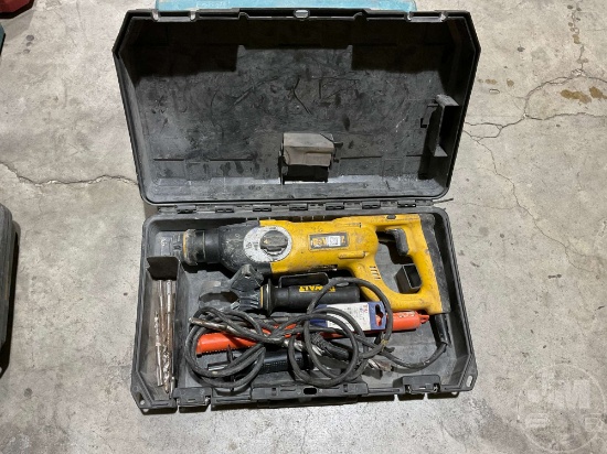 DEWALT D25213 HAMMER DRILL