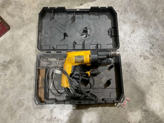 DEWALT DW505 1/2" DRILL