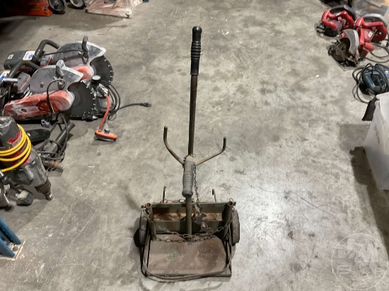 SMALL BOTTLE RACK DOLLY