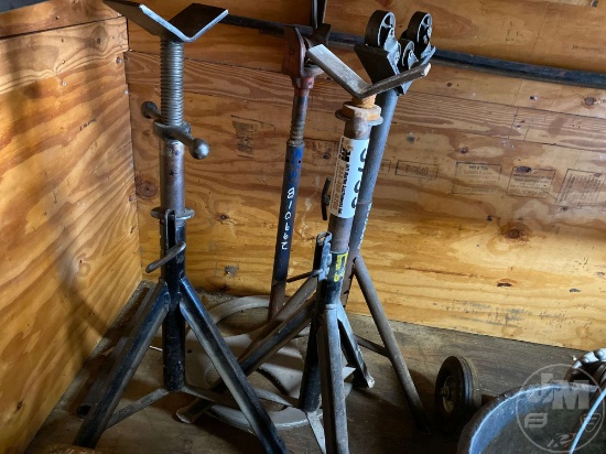 QTY (4) PIPE JACK STANDS