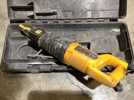 DEWALT DW304P SAWZALL