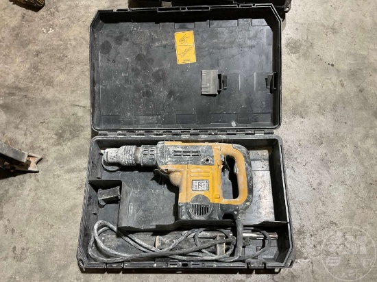 DEWALT D25501 HAMMER DRILL