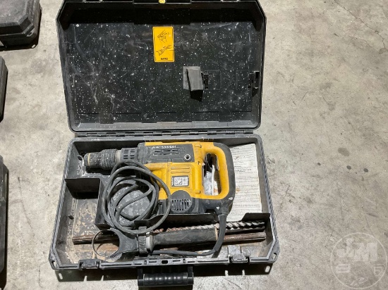DEWALT D25501 HAMMER DRILL