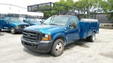 2005 FORD F-350 S/A UTILITY TRUCK VIN: 1FDWF365X5ED17271