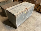 ROLLING TOOL BOX 4' LONG X 2' WIDE X 2'