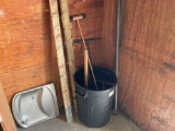 QTY OF MISC WATER WATER SHUT-OFF T-POSTS, THREADED RODS