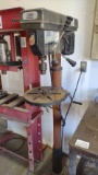 CENTRAL MACHINERY 16 SPEED FLOOR DRILL PRESS