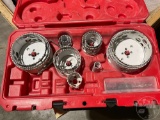 MILWAUKEE HOLE SAW KIT, VARIOUS SIZES