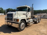 2004 MACK CH613 VIN: 1M1AA18Y54N156559 TANDEM AXLE DAY CAB TRUCK TRACTOR