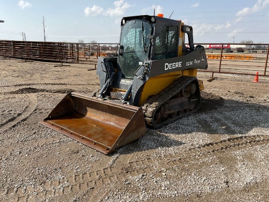 2015 DEERE MODEL 323E MULTI TERRAIN LOADER SN: 1T0323EKCFJ282969 CAB