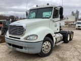 2005 FREIGHTLINER COLUMBIA VIN: 1FUJA6CK95LV15028 TANDEM AXLE DAY CAB TRUCK TRACTOR