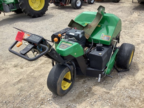 JOHN DEERE 800 AERATOR SN: AC060096 AERATOR