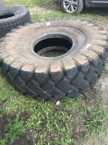 (1) 26.5-25 TIRE