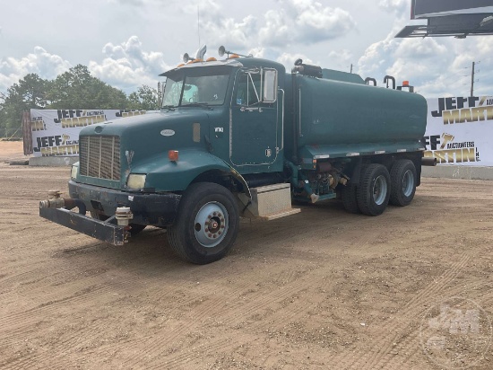 1998 PETERBILT 330 TANDEM AXLE WATER TRUCK VIN: 3BPNLD9X7FW465230