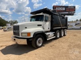 2002 MACK CL713 TRI-AXLE DUMP TRUCK VIN: 1M2AD62C92M011783