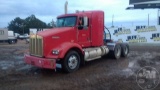 2011 KENWORTH T8 SERIES VIN: 1XKDDU9X3BJ281998 TANDEM AXLE TRUCK TRACTOR